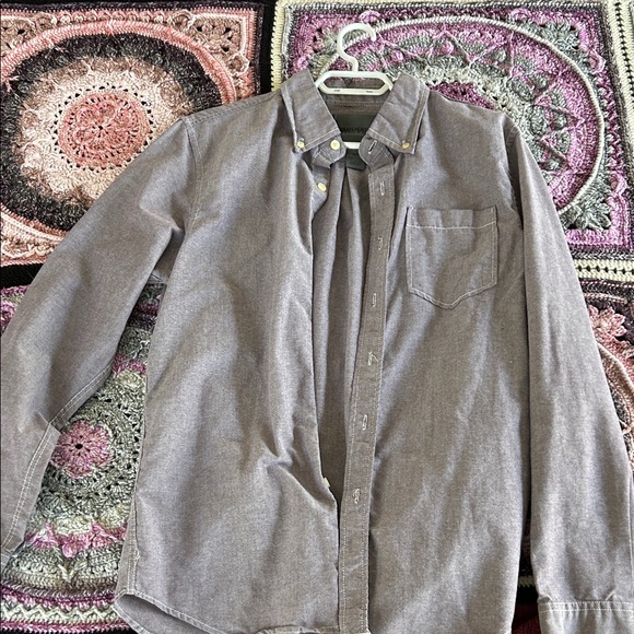 Urban Heritage Lavender Casual Button-Down Shirt - Picture 7 of 9